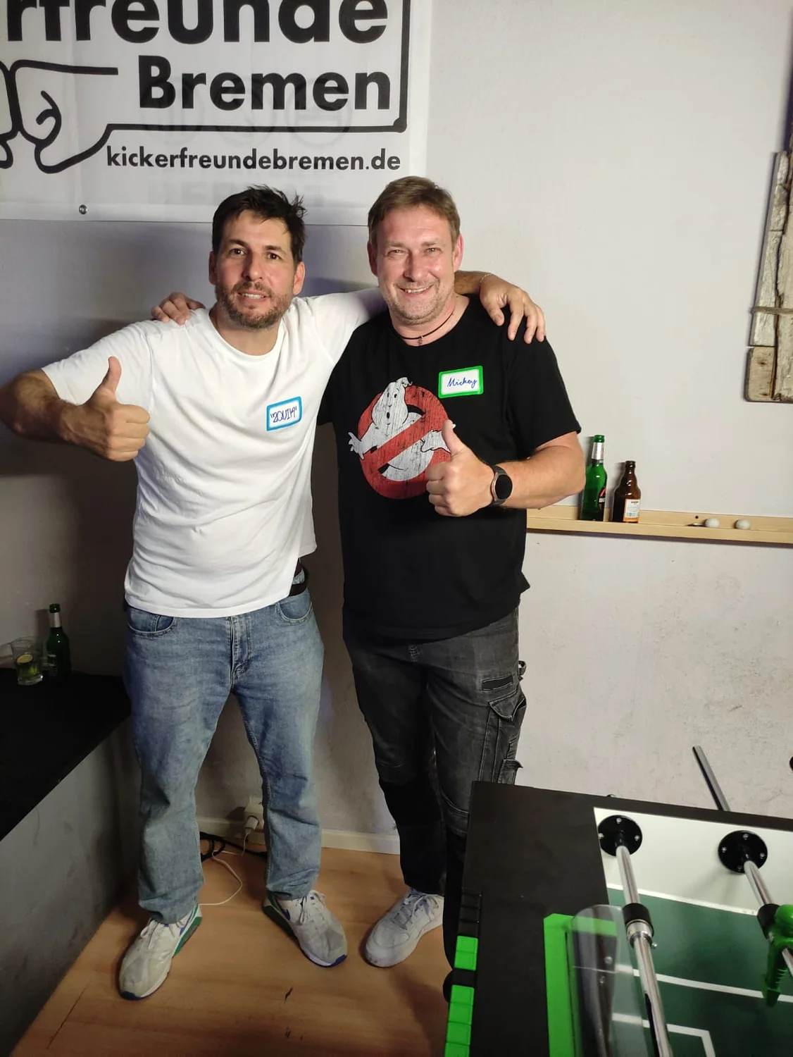Siegerfoto von der Kickerparty (10)